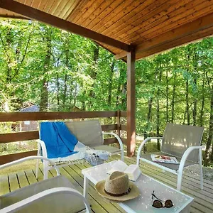 https://le-hameau-des-etoiles.midi-pyreneeshotels.com