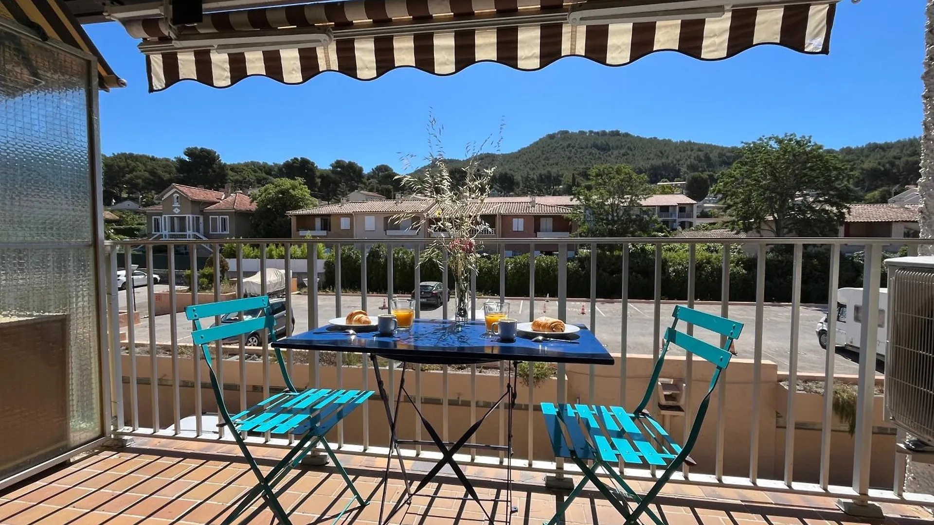 Studio Cosy En Bord De Mer Saint-Cyr-sur-Mer 0*,  France